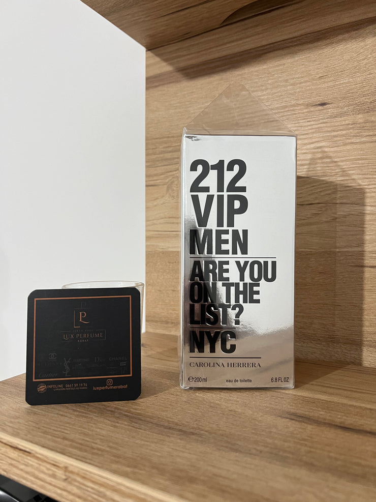Carolina Herrera 212 VIP Men